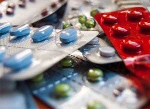 Ministerul Sănătăţii vrea să prevină crizele de aprovizionare cu medicamente prin monitorizarea săptămânală a stocurilor